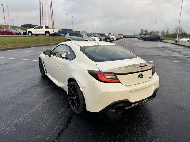 New 2025 Toyota GR86 Premium image 5