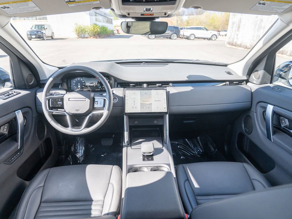 Certified 2025 Land Rover Discovery Sport S AWD/4WD image 18