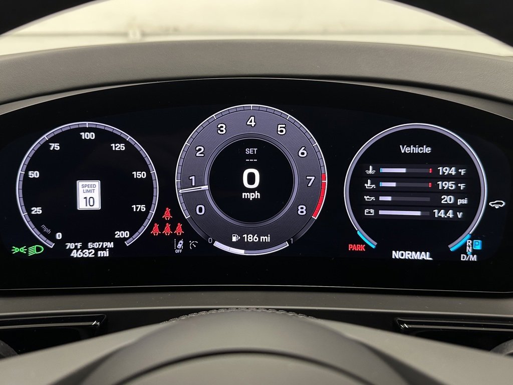 Used 2025 Porsche Cayenne GTS image 27