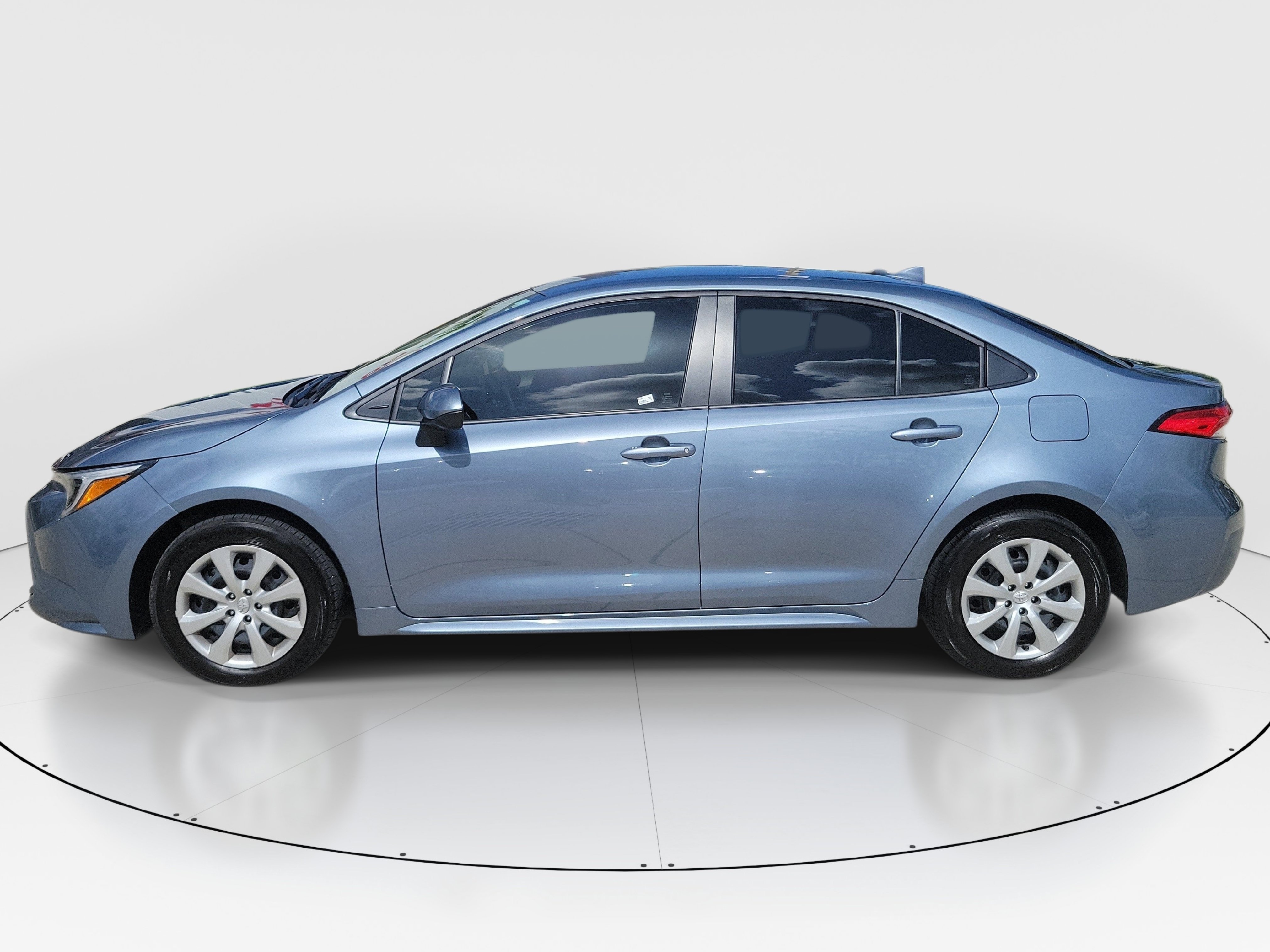 Certified 2026 Toyota Corolla LE FWD image 4