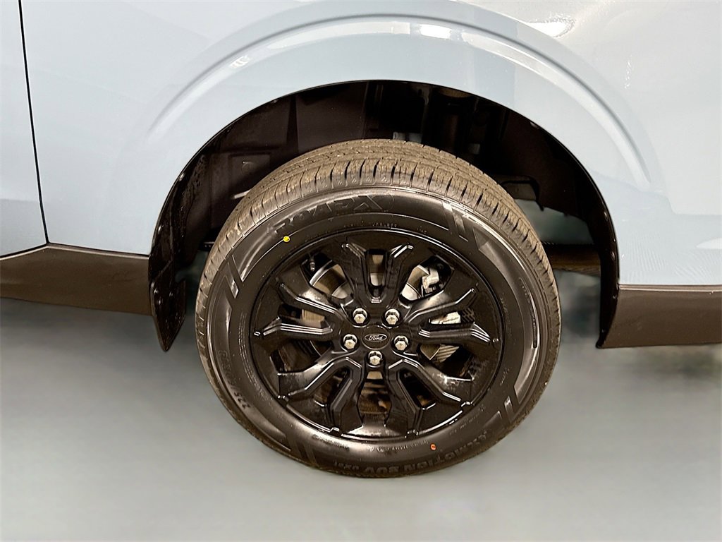 Used 2023 Ford Maverick Lariat w/ Equipment Group 500A Standard image 33