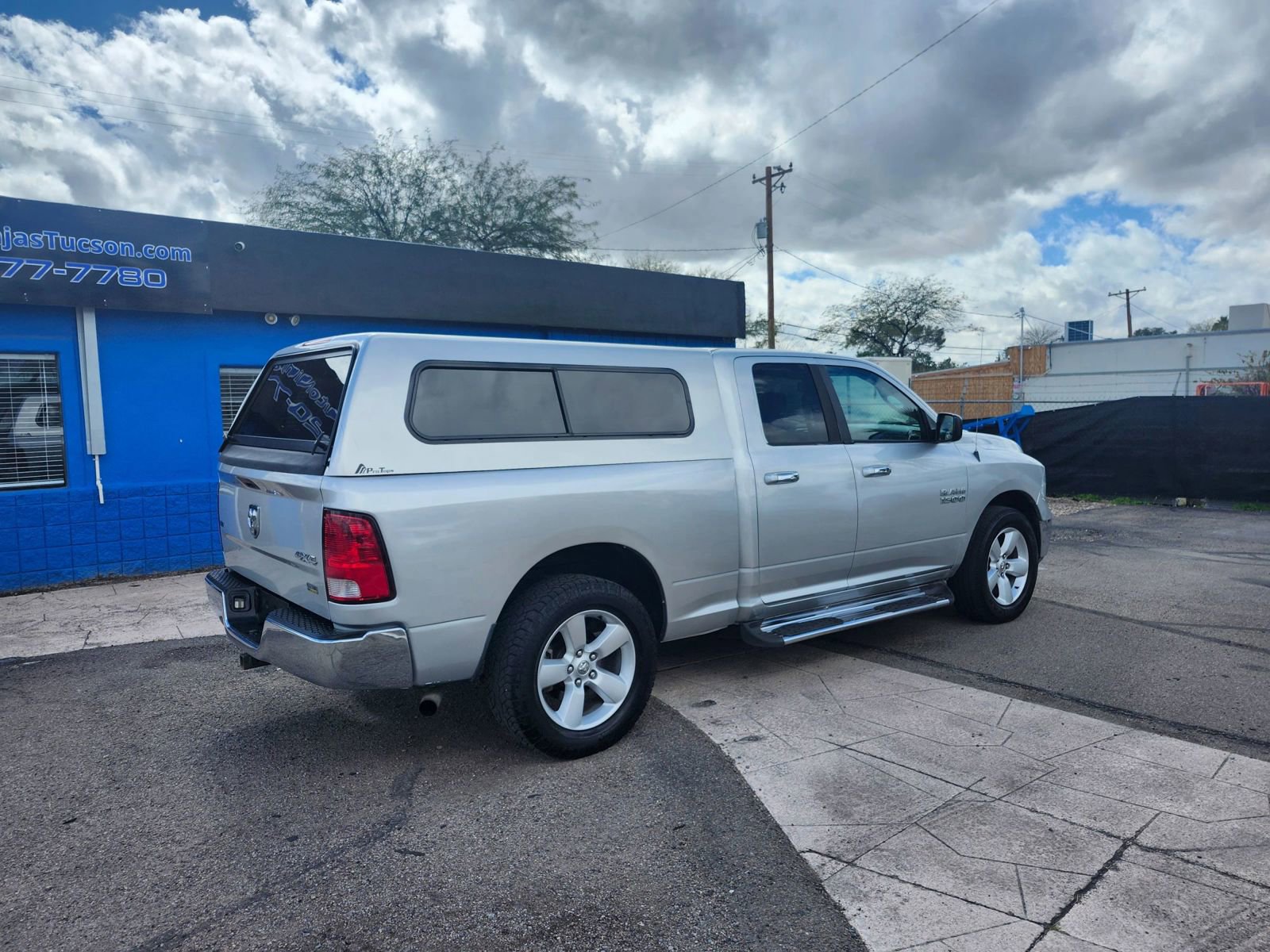 Used 2015 RAM 1500 Classic SLT image 10