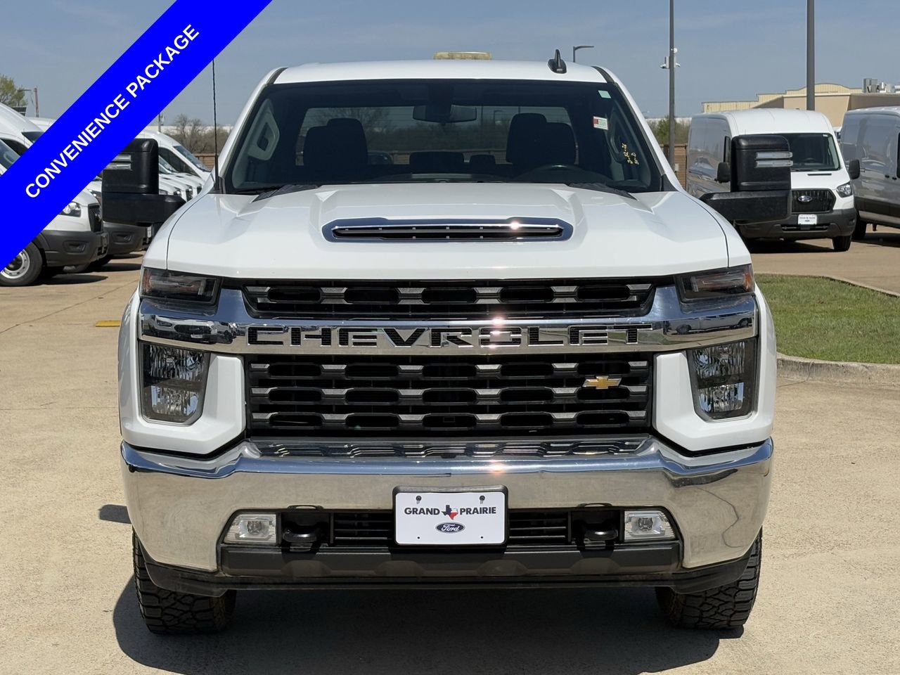 Used 2023 Chevrolet Silverado 2500 LT w/ Convenience Package image 9