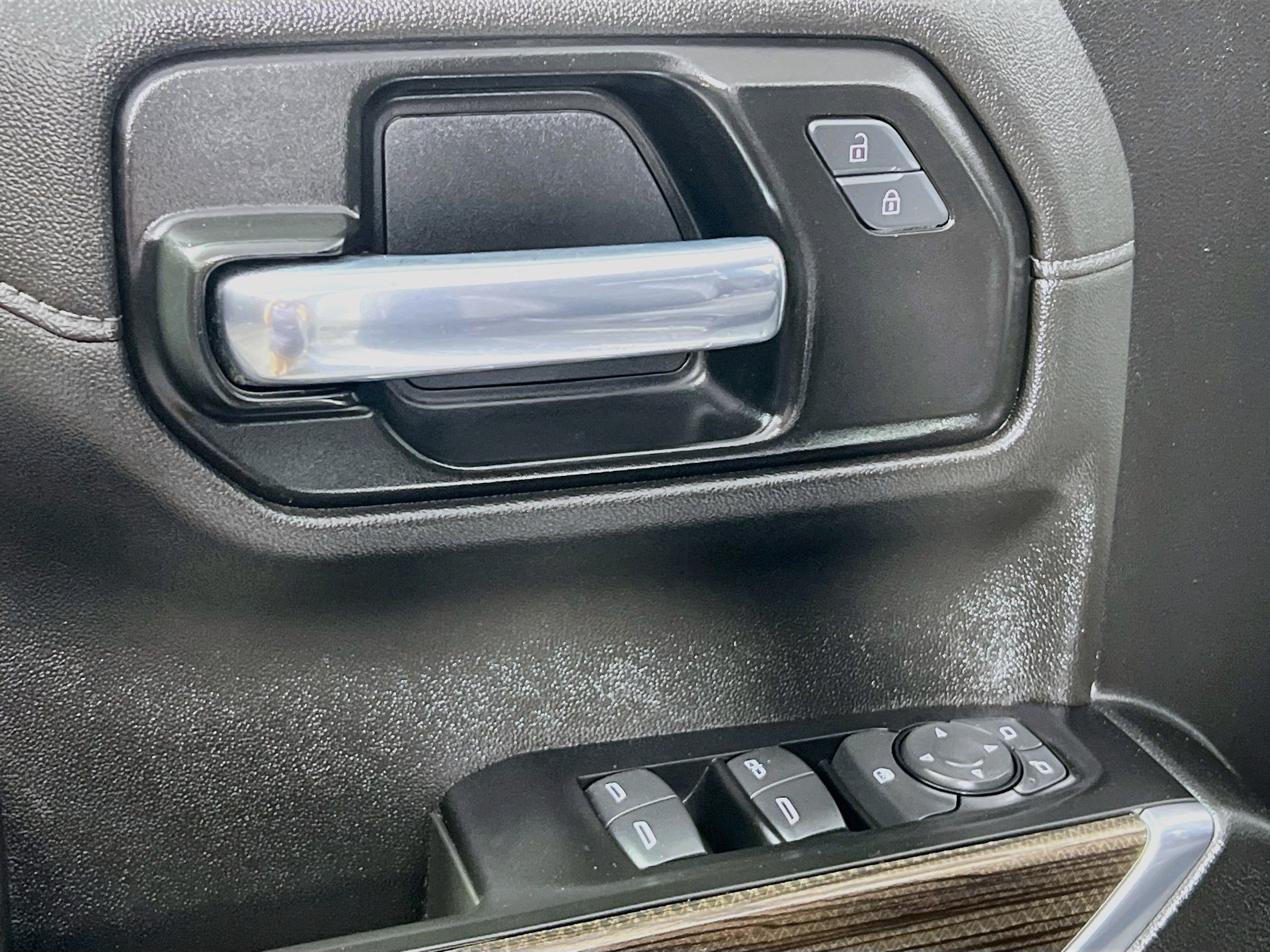 Used 2022 Chevrolet Silverado 1500 RST w/ LPO, Blackout Package AWD/4WD image 16