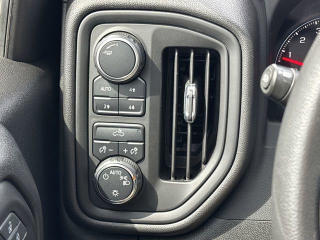 Used 2022 Chevrolet Silverado 1500 Custom Trail Boss w/ Midnight Edition image 19