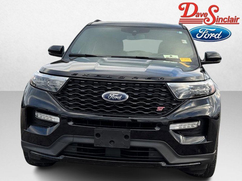 Used 2023 Ford Explorer ST w/ Equipment Group 401A image 2