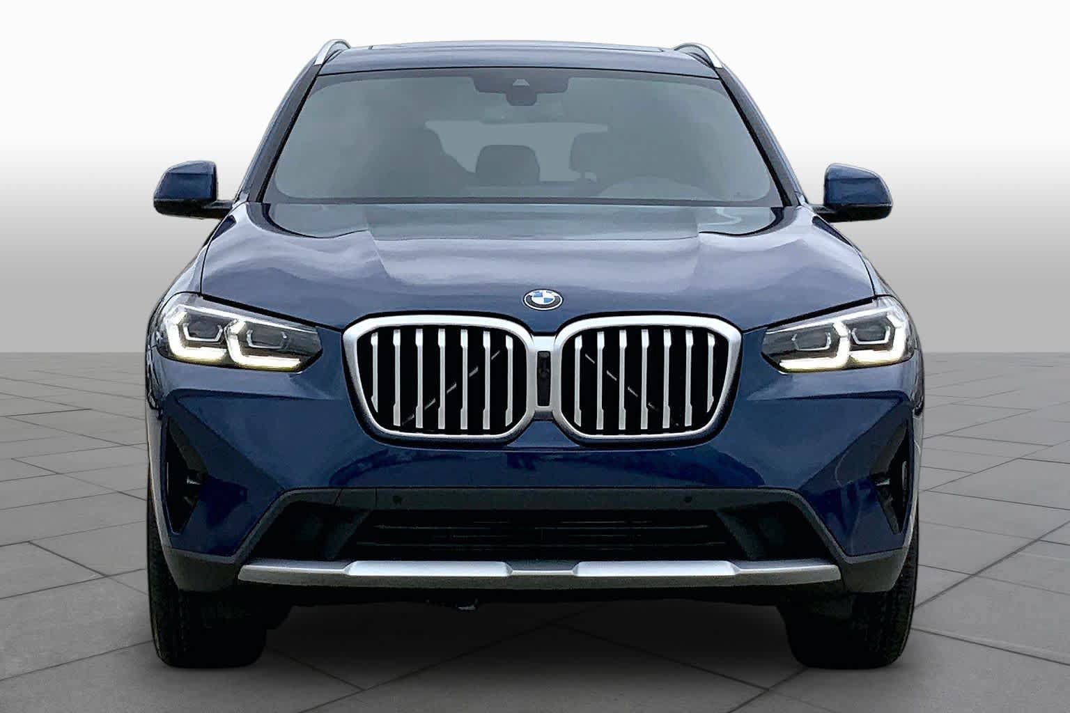 Used 2023 BMW X3 xDrive30i w/ Premium Package AWD/4WD image 3