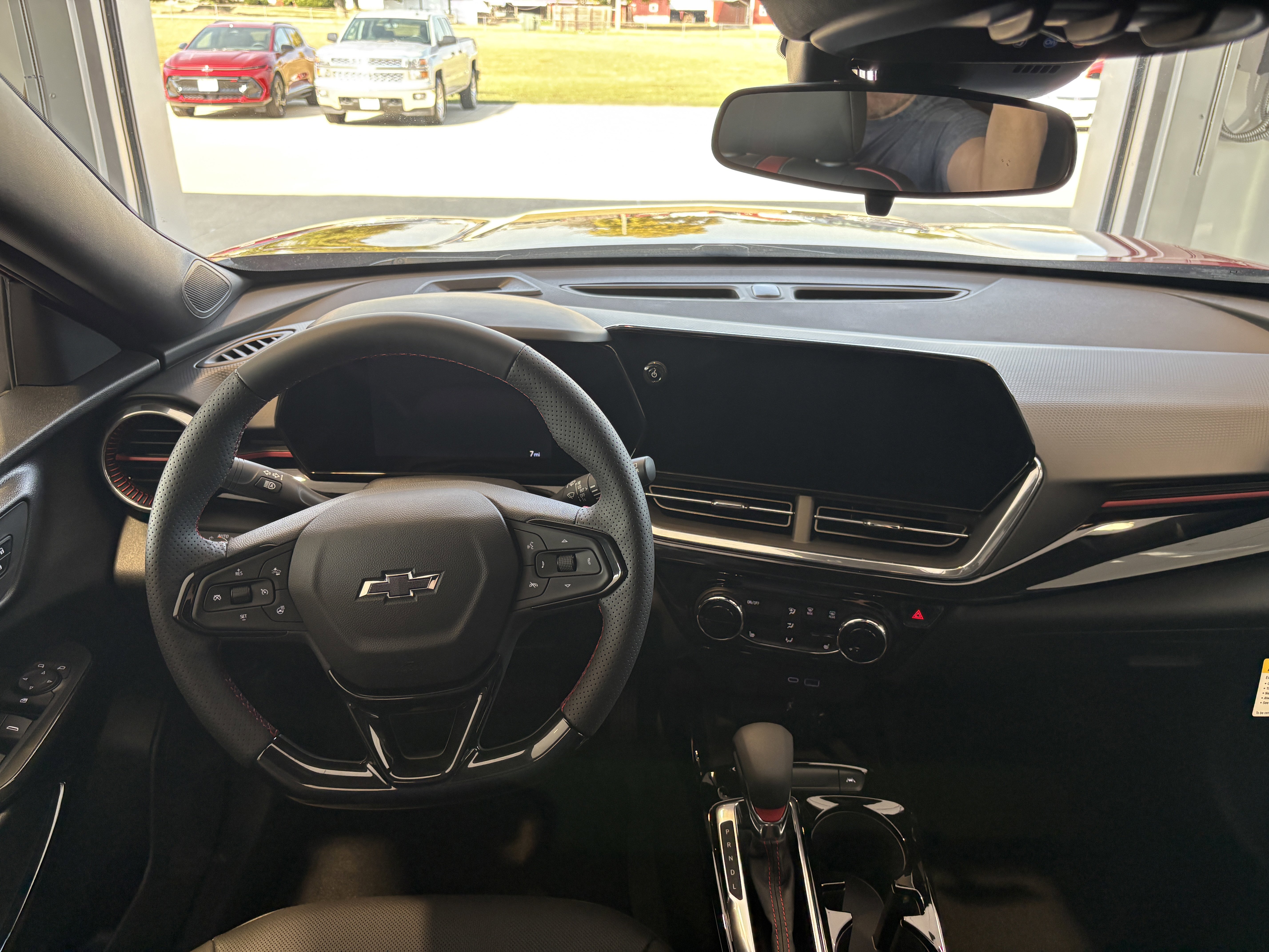 New 2026 Chevrolet Trax RS w/ Sunroof Package image 12