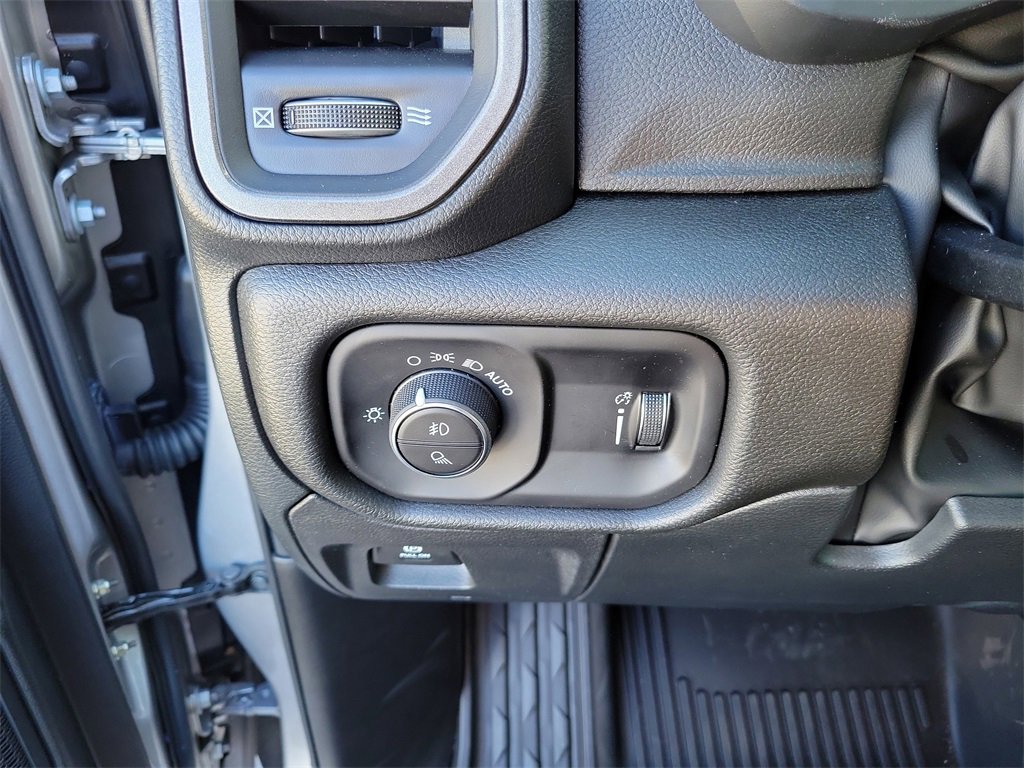 New 2026 RAM 1500 Classic Warlock image 10