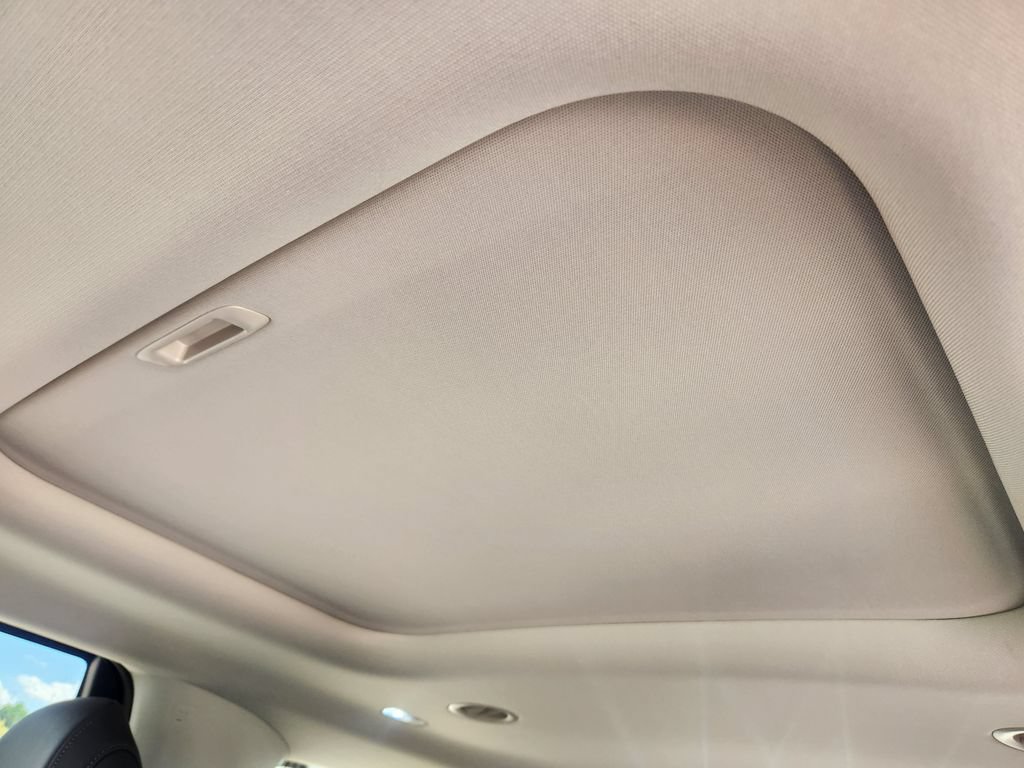 New 2027 Kia Carnival SX w/ Dark Edition Package FWD image 11