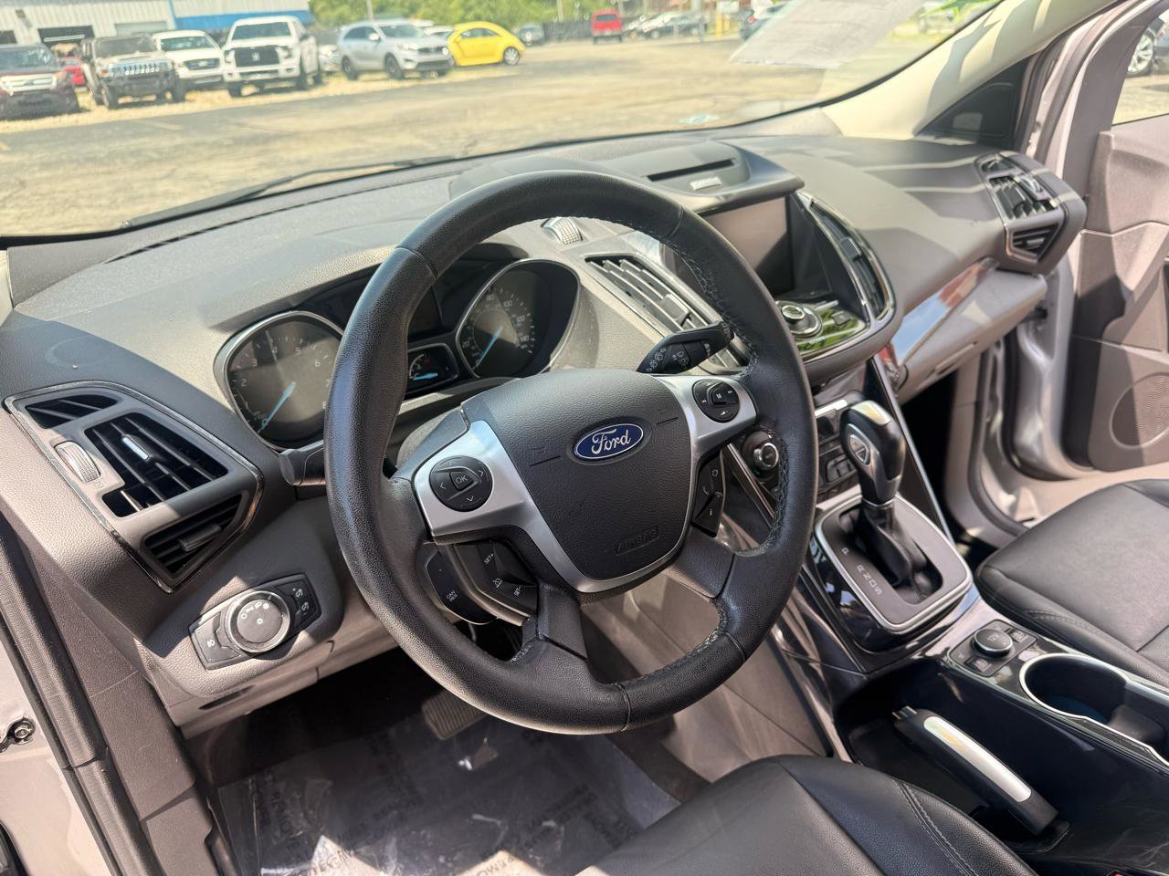 Used 2014 Ford Escape Titanium w/ Equipment Group 401A FWD image 12
