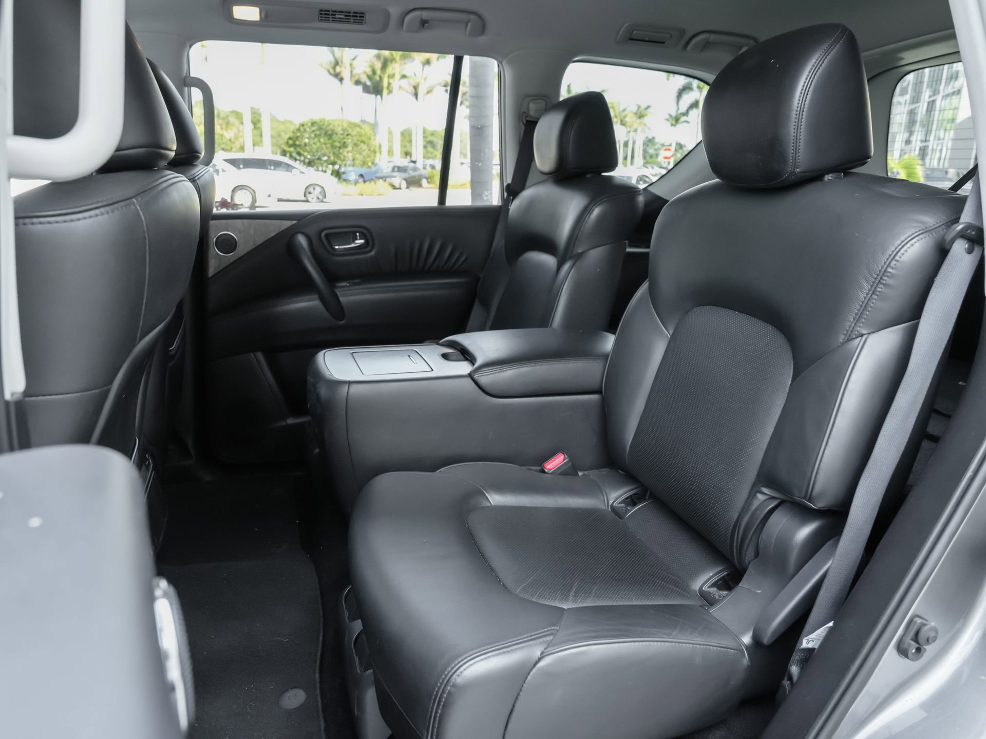 Used 2022 Nissan Armada SL w/ Captain's Chairs Package AWD/4WD image 19