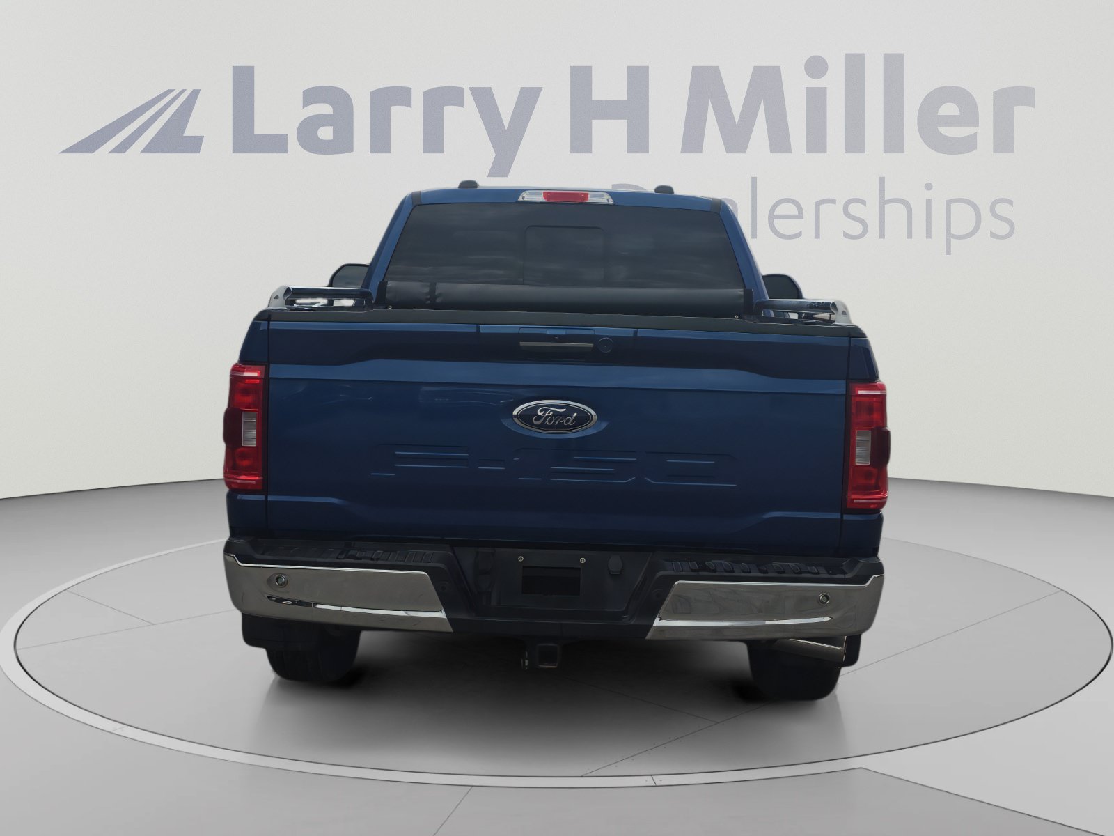 Used 2022 Ford F150 XLT w/ Equipment Group 302A High RWD image 4