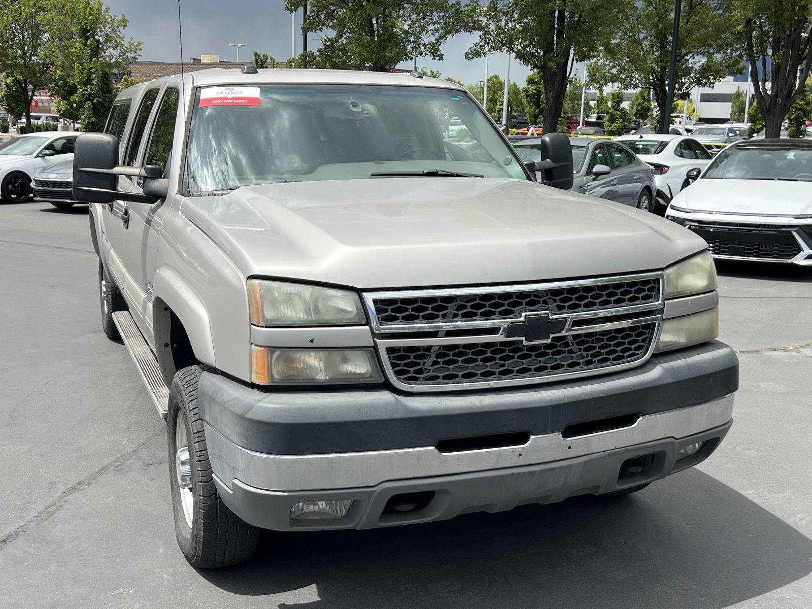 Used 2005 Chevrolet Silverado 2500 LT w/ Heavy-Duty Power Package AWD/4WD image 4