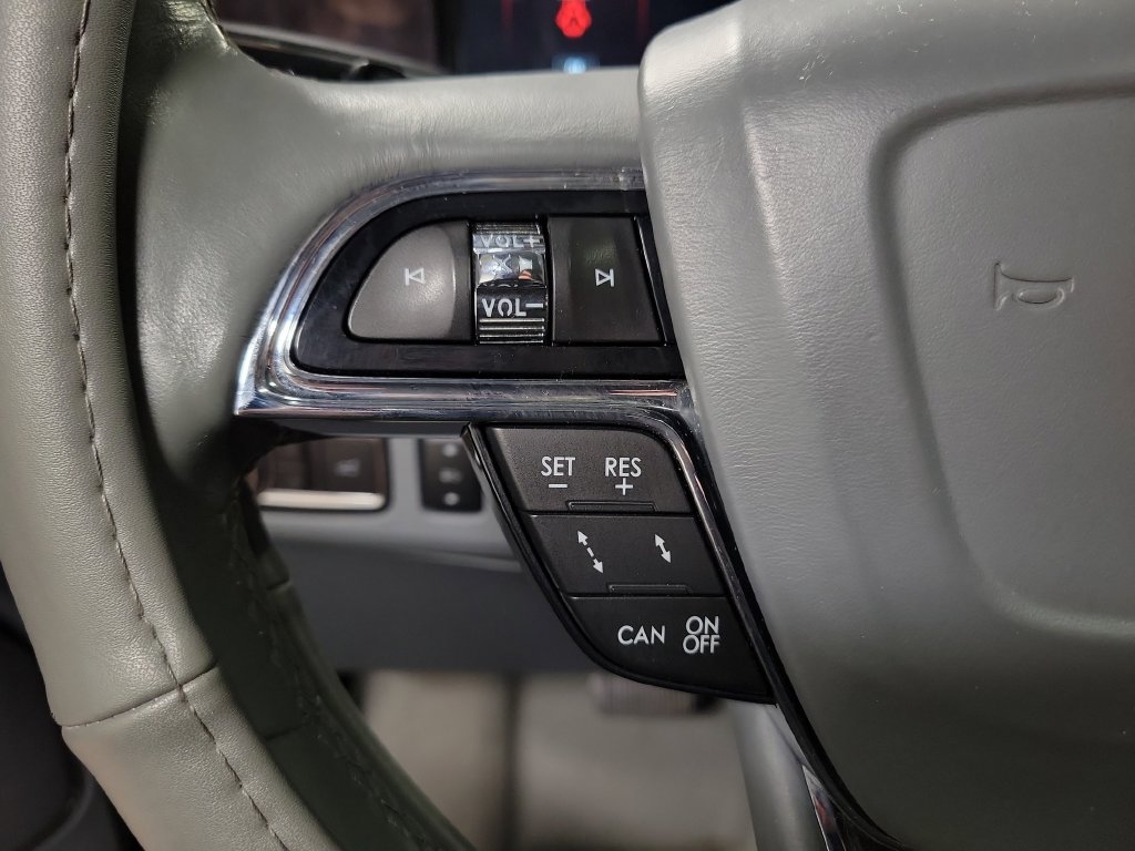 Used 2019 Lincoln Navigator Reserve AWD/4WD image 27