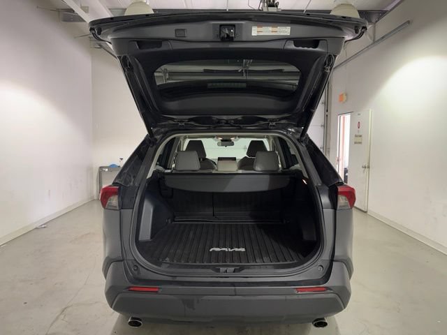 Used 2019 Toyota RAV4 XLE Premium w/ All Weather Liner Package AWD/4WD image 8