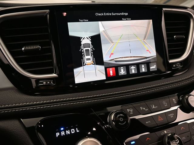 New 2025 Chrysler Pacifica Limited FWD image 35