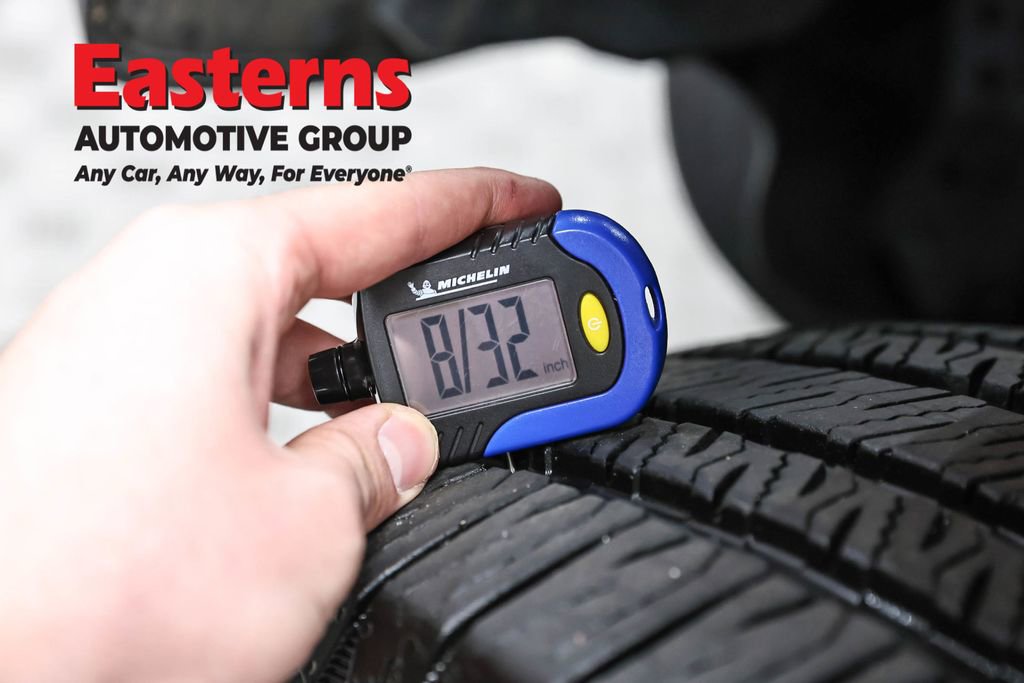 Used 2025 Jeep Wrangler Unlimited Sahara AWD/4WD image 24