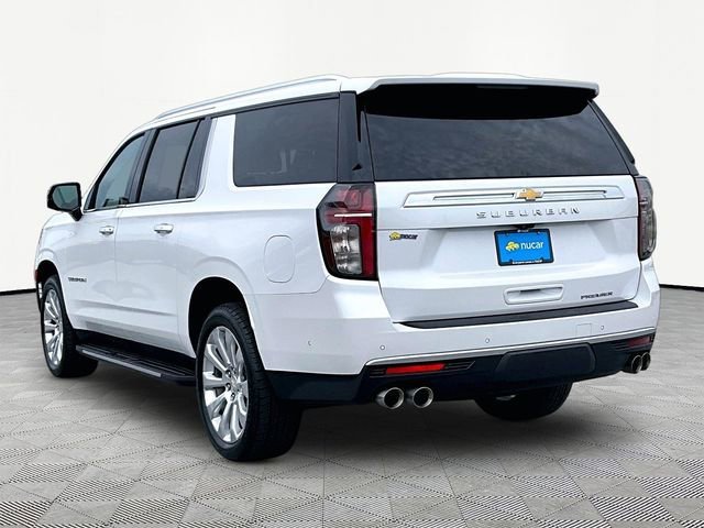 Used 2023 Chevrolet Suburban Premier w/ Advanced Technology Package AWD/4WD image 4