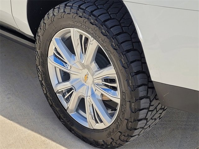 Used 2023 Chevrolet Suburban High Country image 7