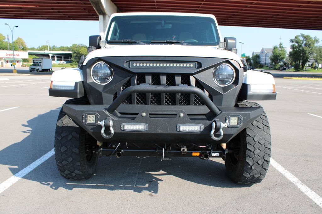 Used 2023 Jeep Gladiator Sport AWD/4WD image 3