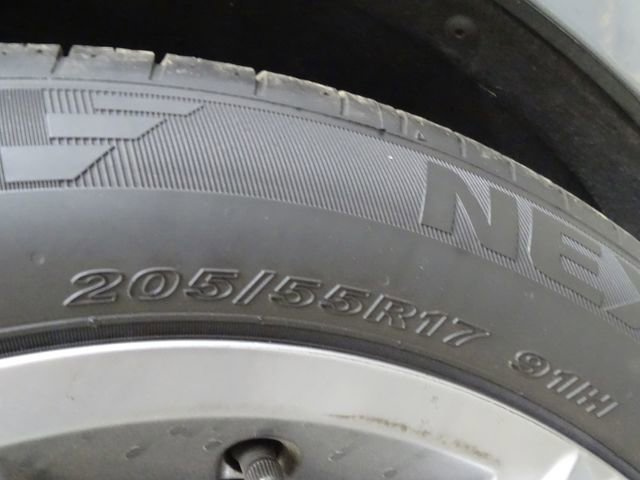 Used 2024 Volkswagen Jetta SE image 35