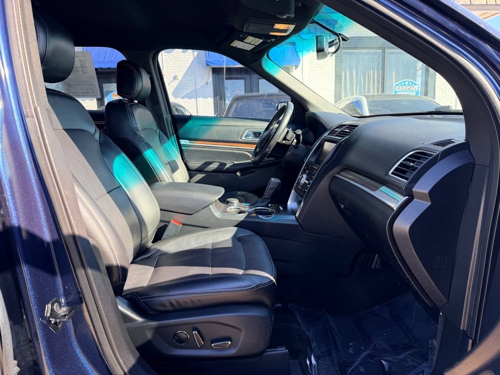 Used 2016 Ford Explorer Limited AWD/4WD image 12