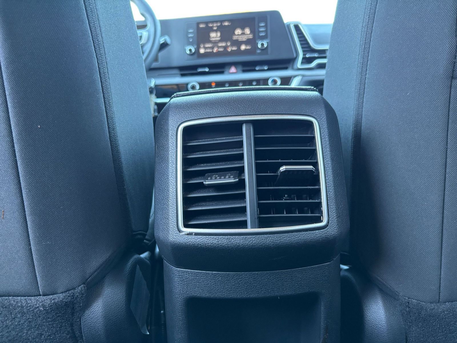 Used 2025 Kia Sportage LX image 22