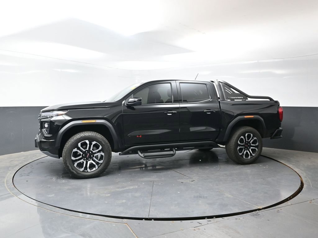 Used 2025 GMC Canyon AT4 w/ Nightfall Edition AWD/4WD image 10