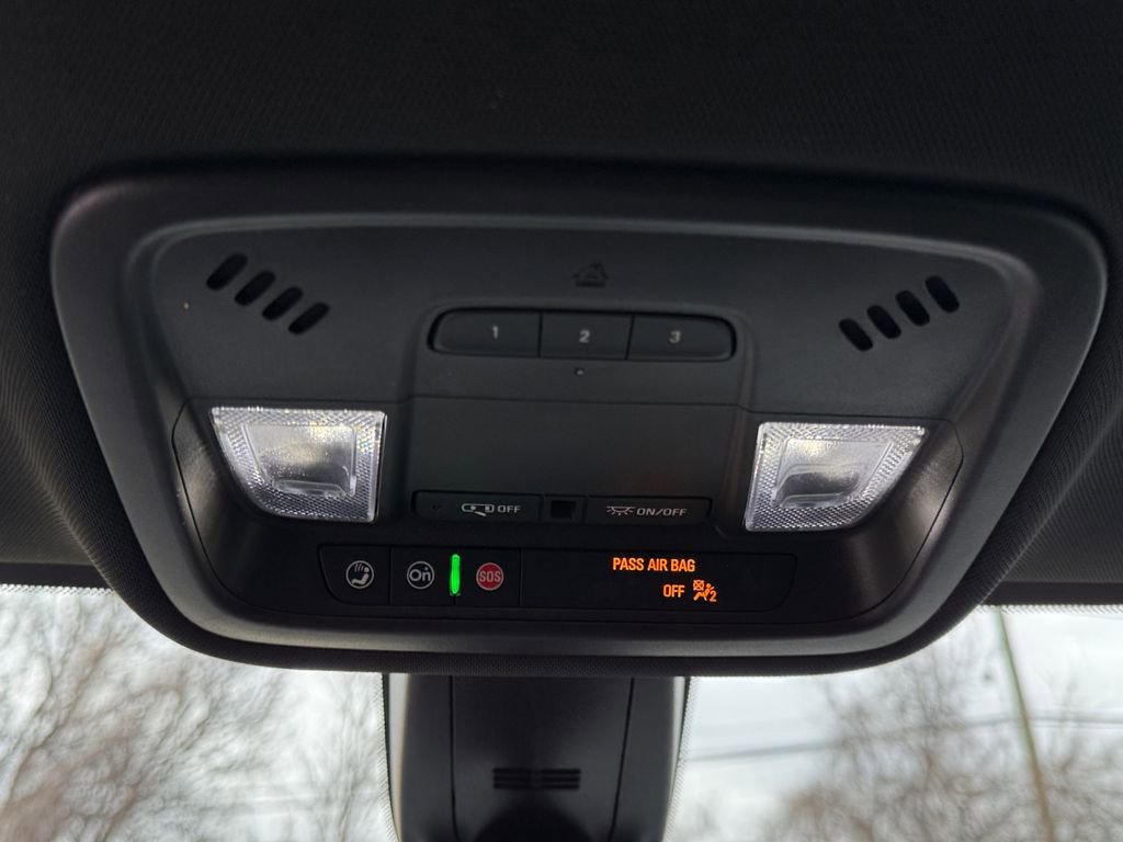 Used 2024 Chevrolet Traverse LT image 20