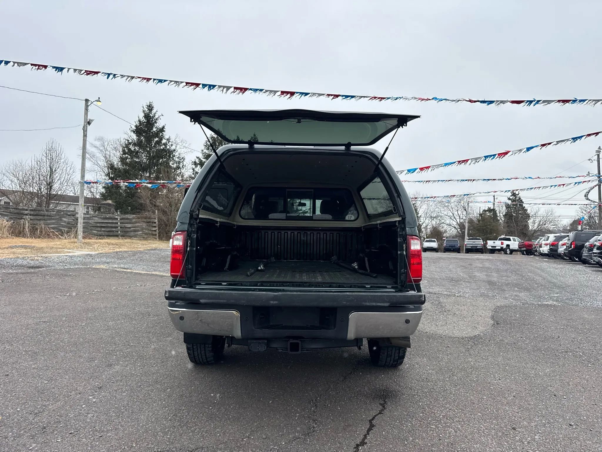 Used 2015 Ford F350 Lariat w/ Chrome Package image 19