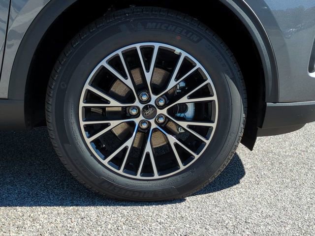 New 2025 Ford Escape SE w/ PHEV Premium Package image 11