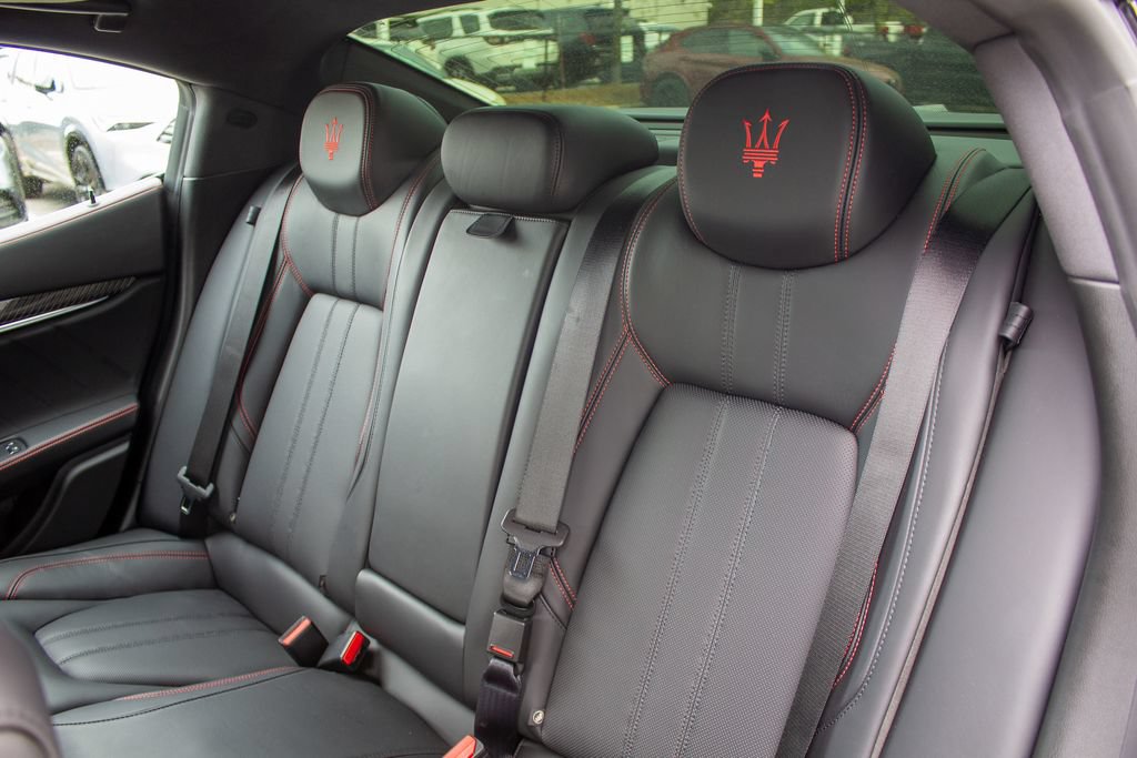 Used 2024 Maserati Ghibli Modena Q4 AWD/4WD image 22