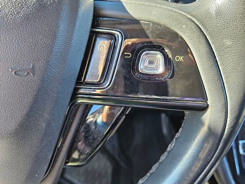 Used 2021 Lincoln Corsair AWD w/ Premium Package image 23