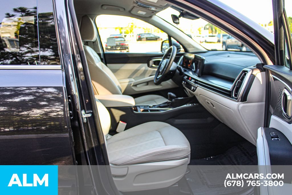 Used 2025 Kia Sorento S AWD/4WD image 22