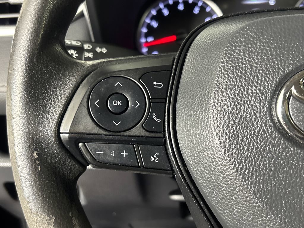 Used 2022 Toyota RAV4 XLE image 14