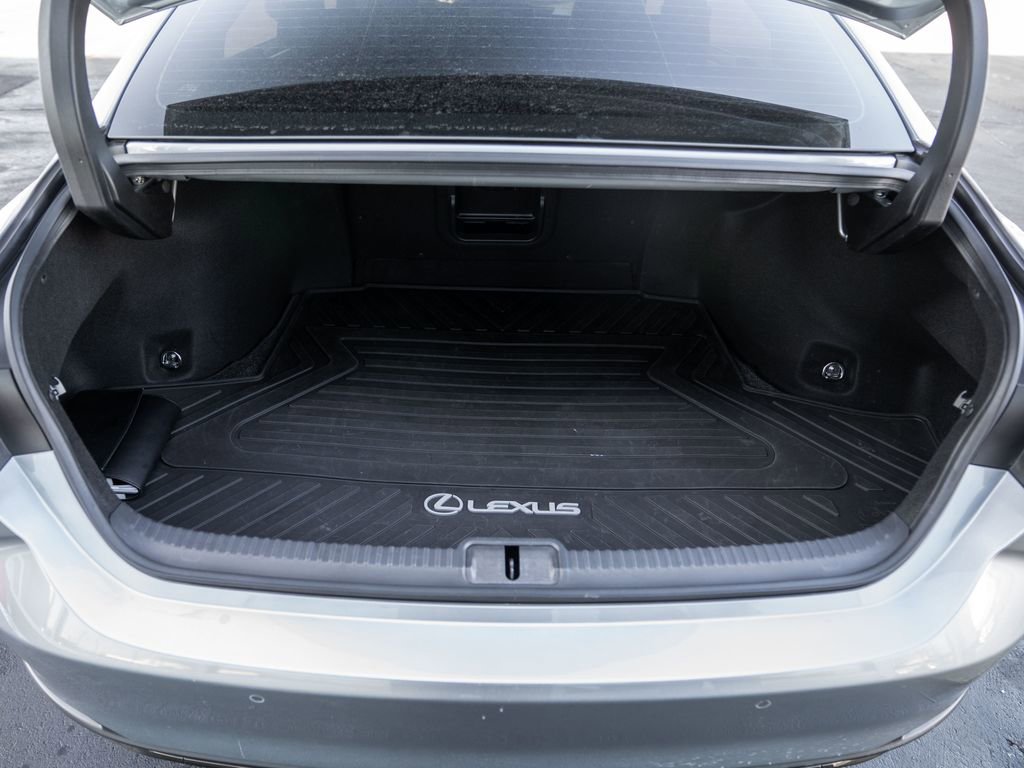 Certified 2022 Lexus ES 300h F Sport w/ Accessory Package 2 image 35