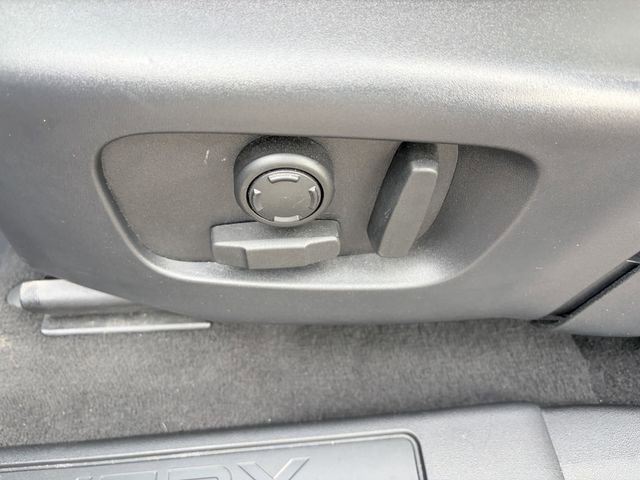 Used 2023 Land Rover Discovery Sport S image 7