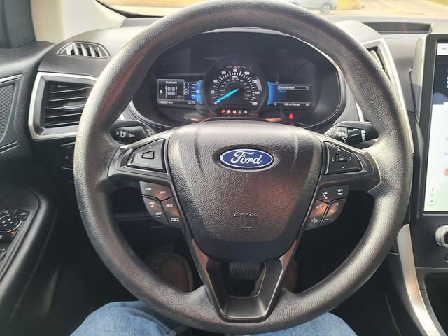 Used 2022 Ford Edge SE w/ Black Appearance Package image 25