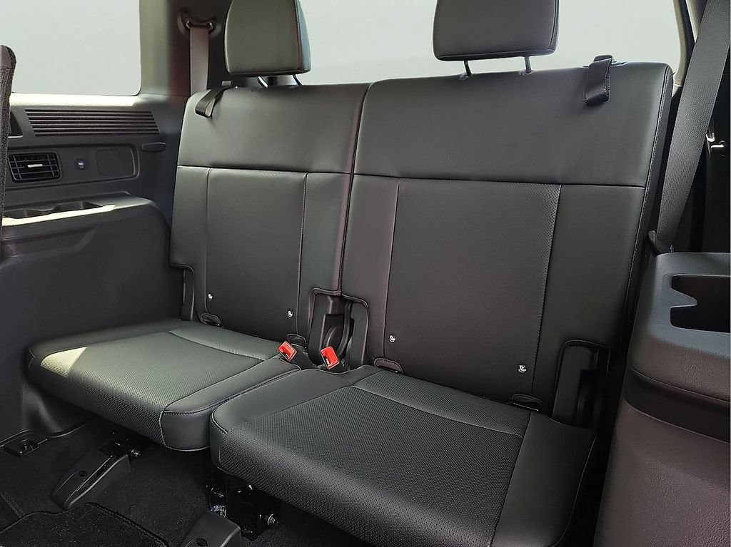 Used 2026 Hyundai Santa Fe SEL FWD image 10