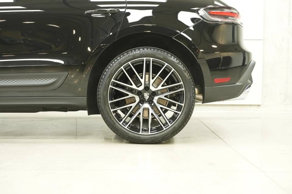 New 2026 Porsche Macan AWD/4WD image 45