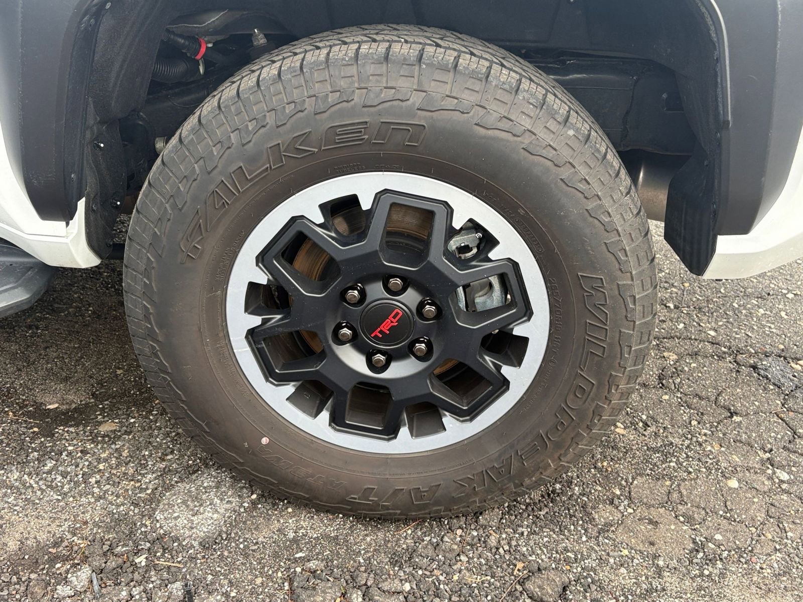 Used 2025 Toyota 4Runner TRD Off-Road image 27