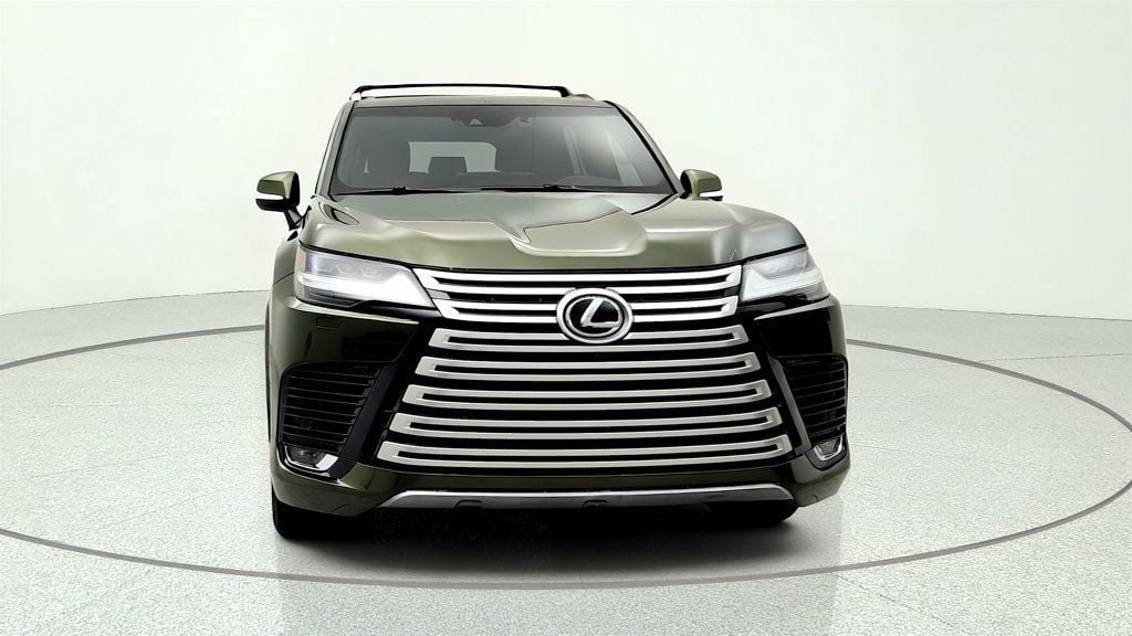 Used 2023 Lexus LX 600 4WD w/ Interior Upgrade Package image 2