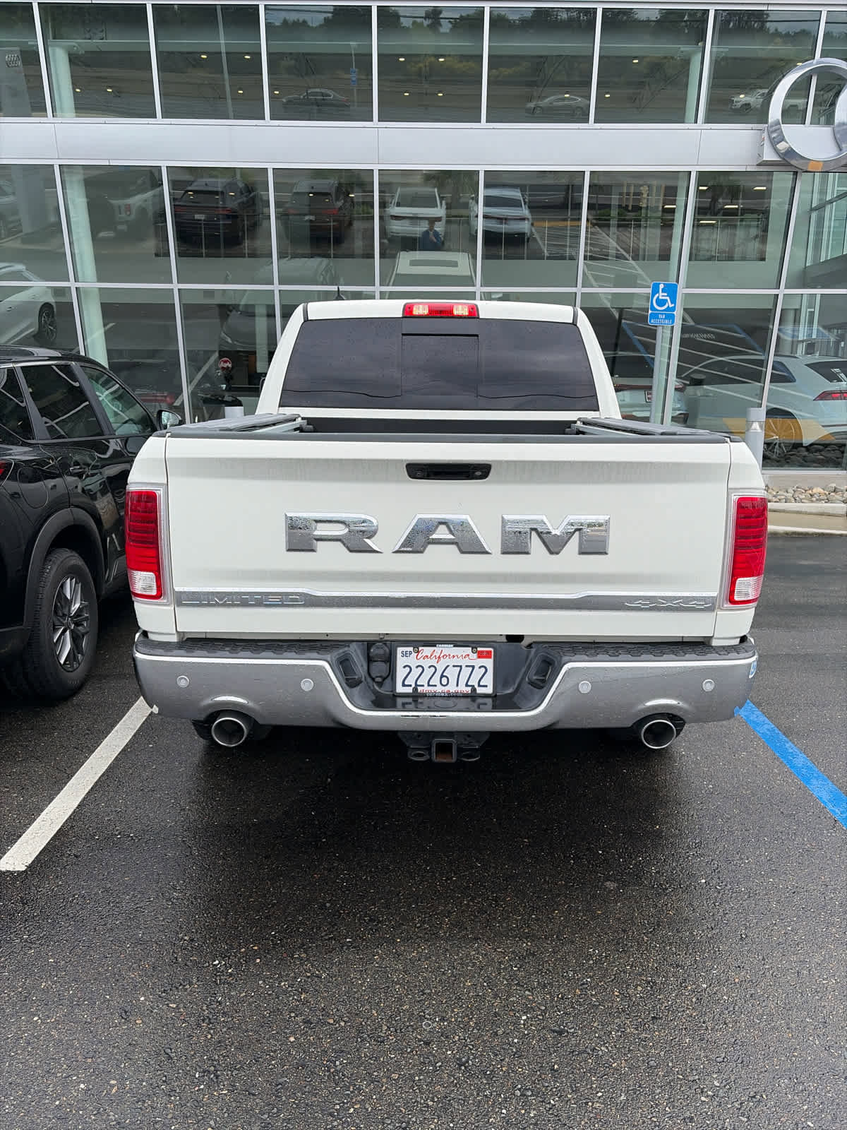 Used 2016 RAM 1500 Limited image 7