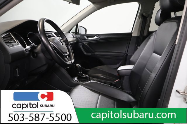 Used 2018 Volkswagen Tiguan SEL AWD/4WD image 12