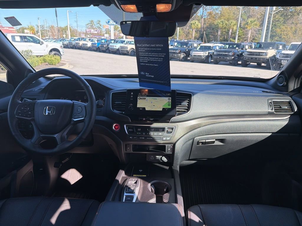 Used 2025 Honda Passport TrailSport image 17