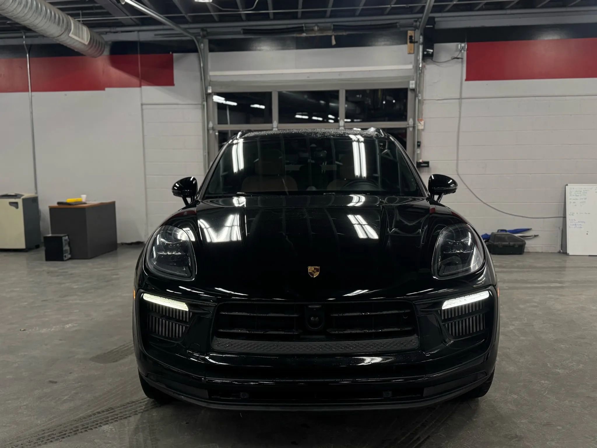 Used 2024 Porsche Macan S w/ Premium Plus Package image 4