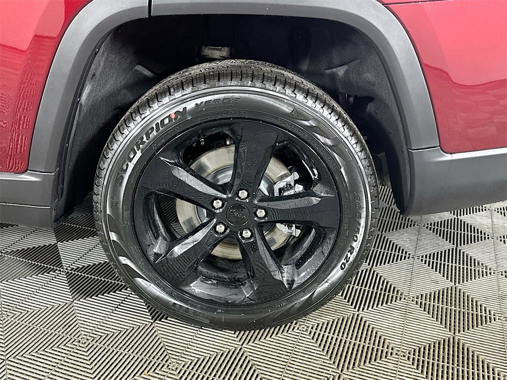 New 2025 Jeep Grand Cherokee L Limited image 17