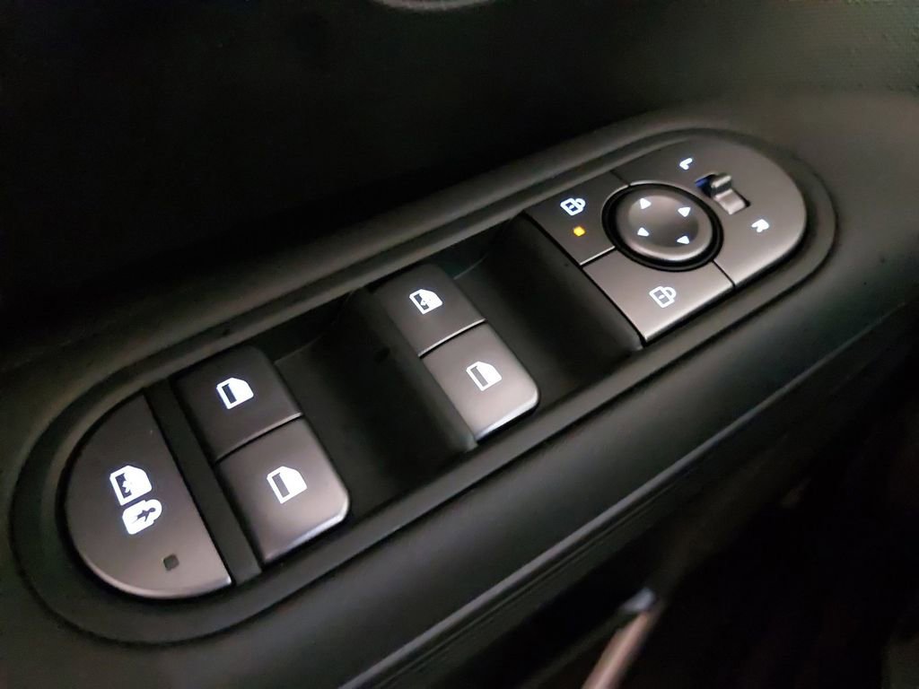 New 2025 Hyundai Ioniq 5 SE AWD/4WD image 28