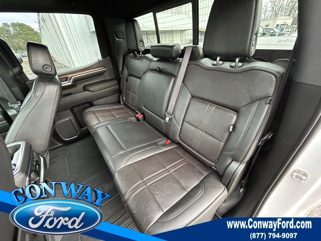 Used 2022 Chevrolet Silverado 1500 High Country w/ High Country Premium Package image 17